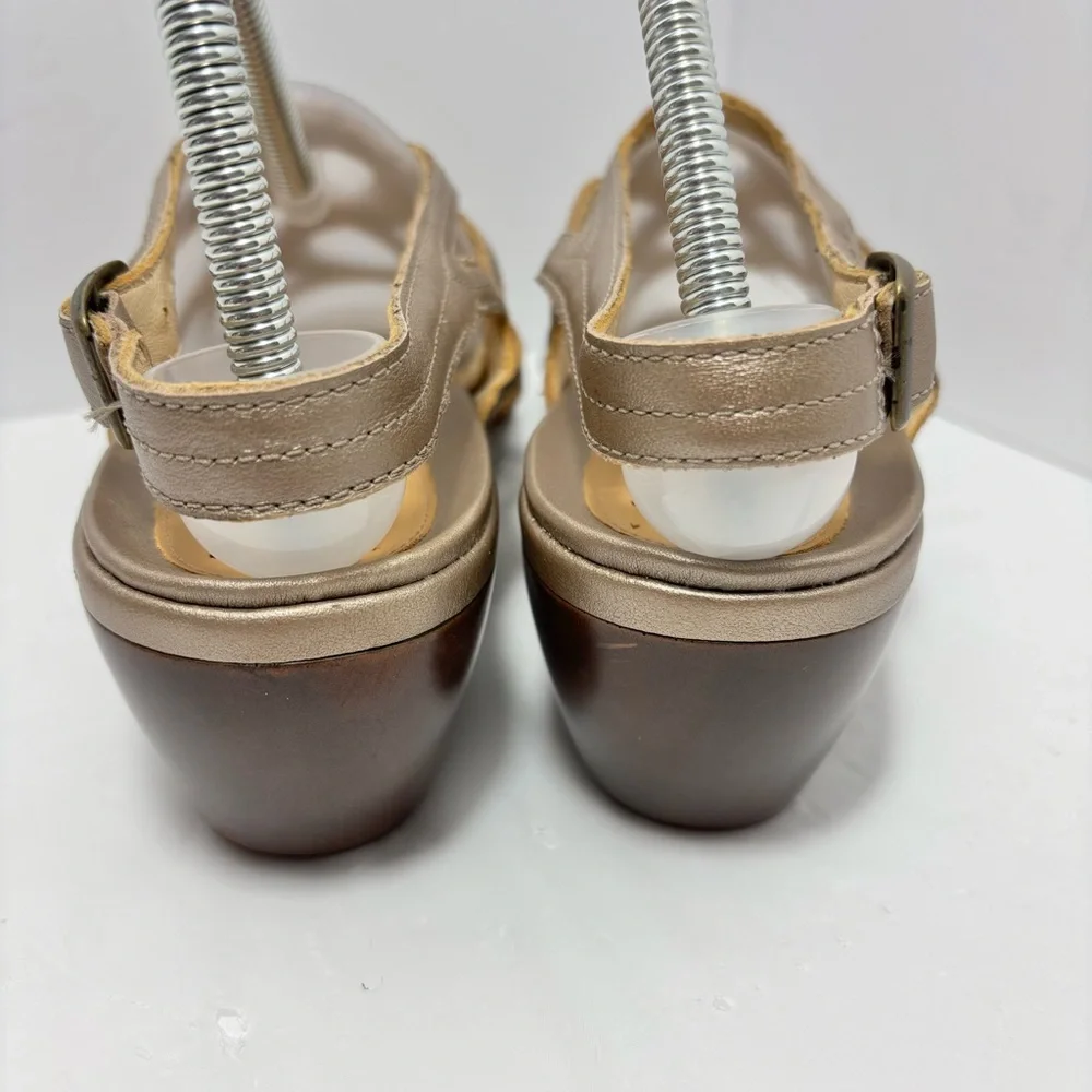 Clarks Unstructured Sandals Strappy Slingback Brown Taupe Wedge Heel Women 9.5 M